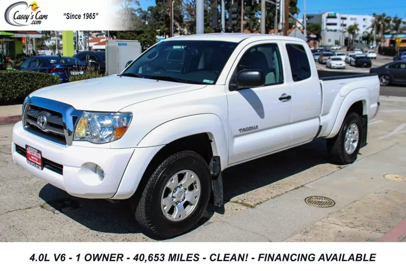2010 Toyota Tacoma PreRunner photo 1