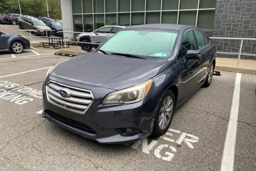 2016 Subaru Legacy 2.5i Premium photo 1
