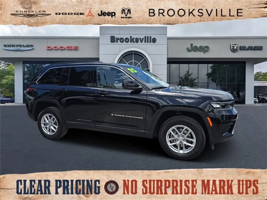2025 Jeep Grand Cherokee Laredo X photo 1