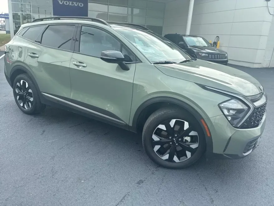 2023 Kia Sportage X-Line photo 1