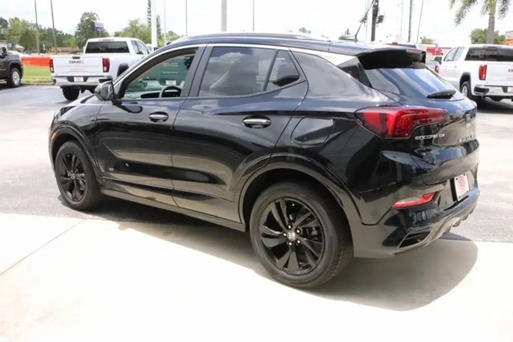 2025 Buick Encore GX Sport Touring photo 1