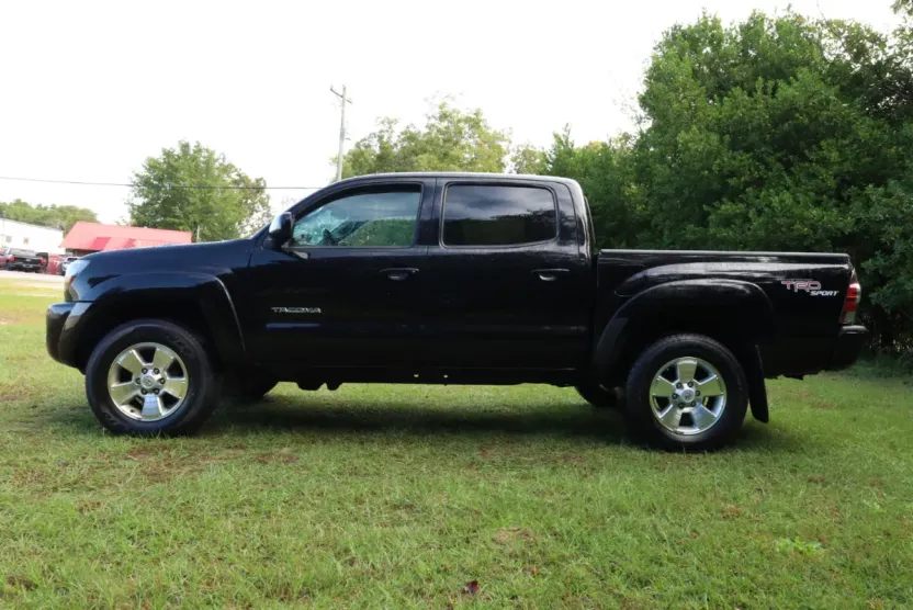 2011 Toyota Tacoma Double Cab V6 4x4 photo 1