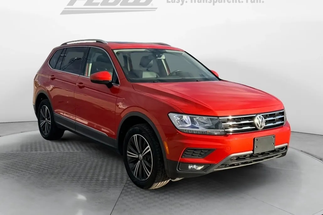 2018 Volkswagen Tiguan SEL photo 1