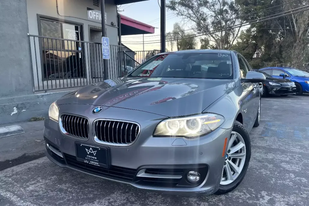 2015 Bmw 528i Sedan photo 1