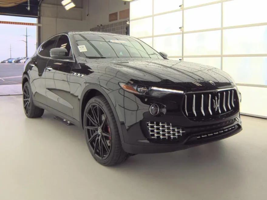 2018 Maserati Levante photo 1