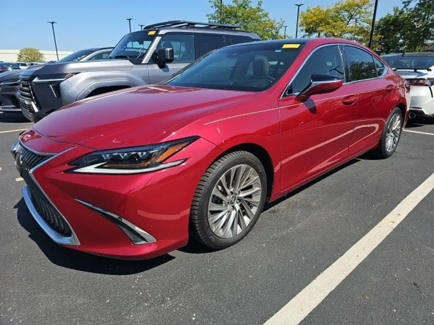 2021 Lexus ES 350 Ultra Luxury photo 1