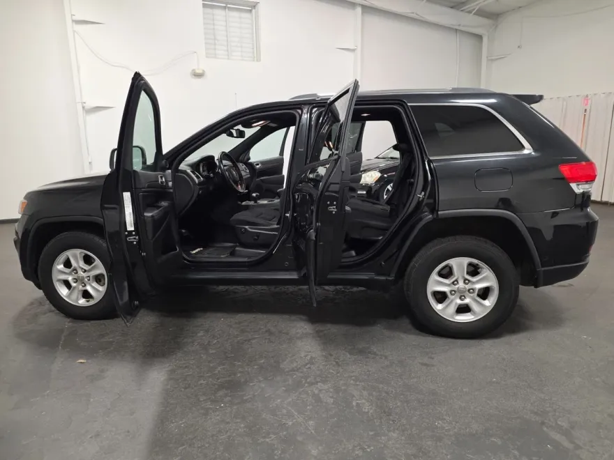 2014 Jeep Grand Cherokee Laredo Sport photo 1