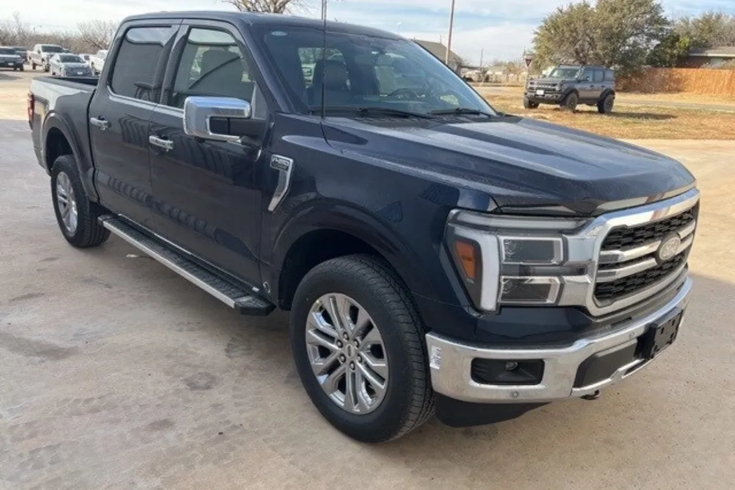 2025 Ford F-150 Lariat photo 1
