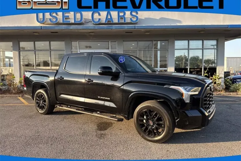 2023 Toyota Tundra SR5 photo 1