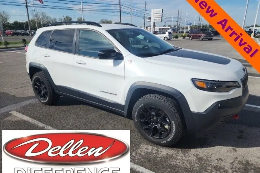 2022 Jeep Cherokee Trailhawk photo 1