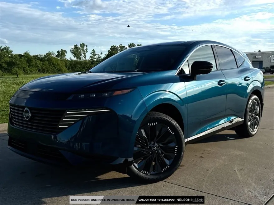 2025 Nissan Murano Platinum photo 1