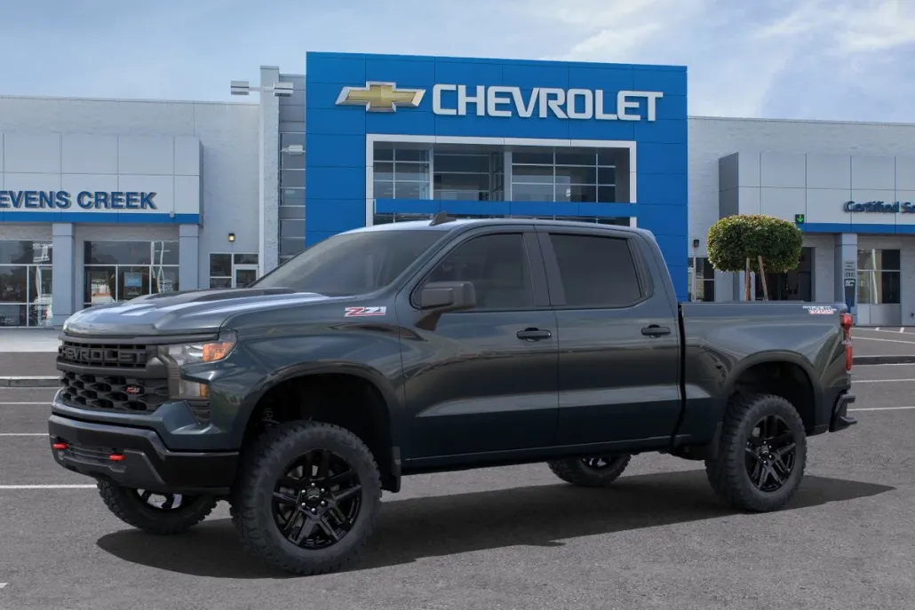 2025 Chevrolet Silverado 1500 Custom Trail Boss photo 1