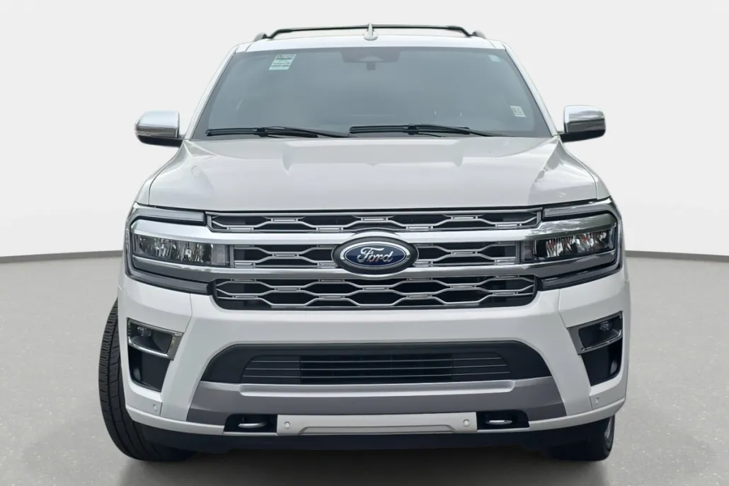2024 Ford Expedition MAX Platinum photo 1
