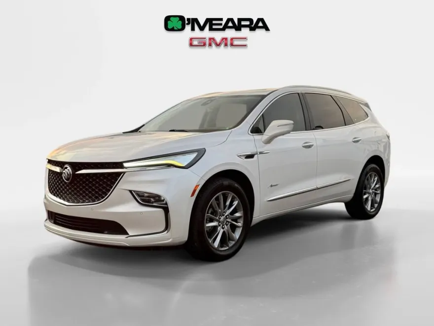 2023 Buick Enclave Avenir photo 1