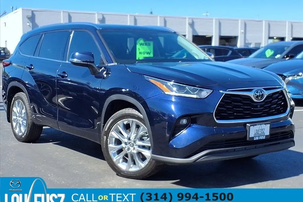 2021 Toyota Highlander Limited photo 1