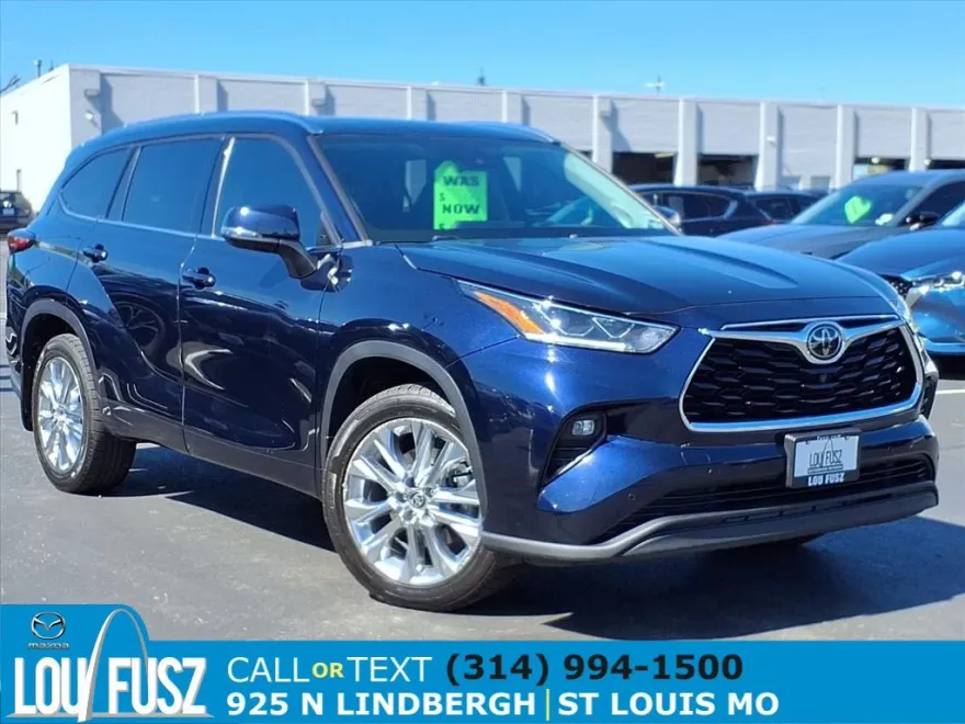 2021 Toyota Highlander Limited photo 1