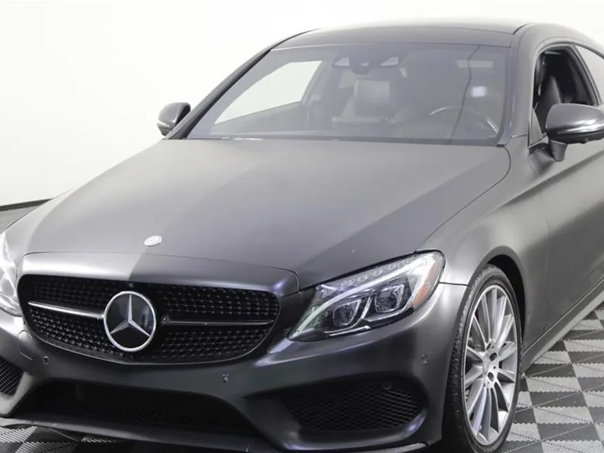 2017 Mercedes Benz C 300 photo 1