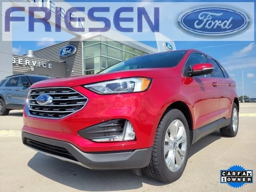 2022 Ford Edge Titanium photo 1