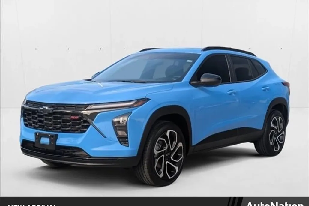 2024 Chevrolet Trax photo 1