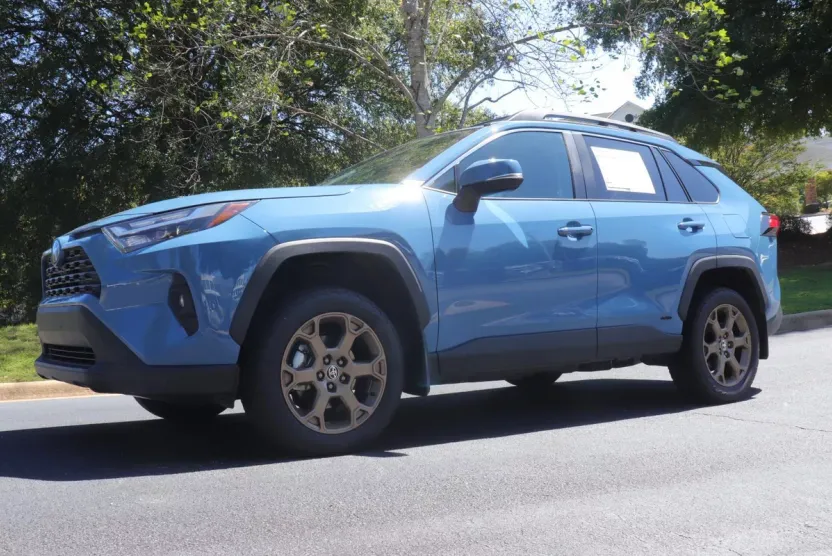 2023 Toyota RAV4 Hybrid photo 1
