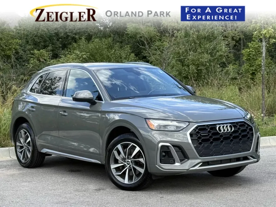 2023 Audi Q5 45 S line Premium photo 1