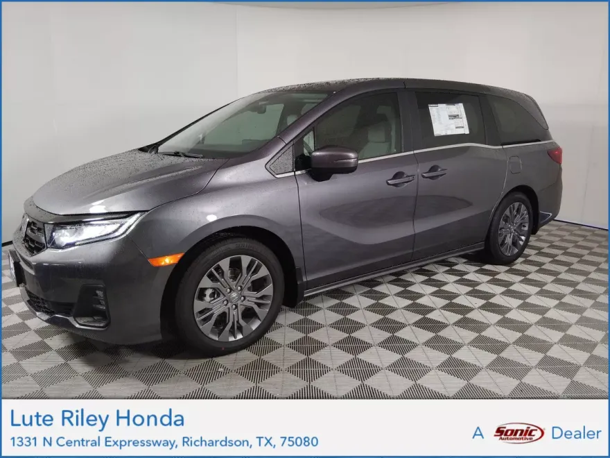 2026 Honda Odyssey Touring photo 1