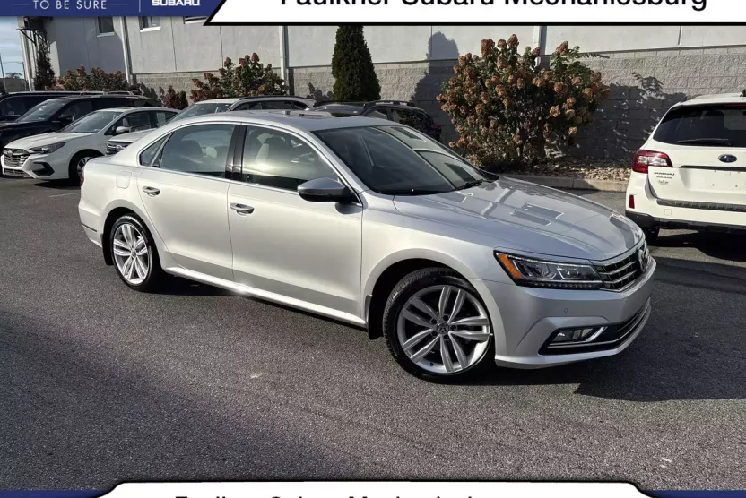 2018 Volkswagen Passat 2.0T SE photo 1