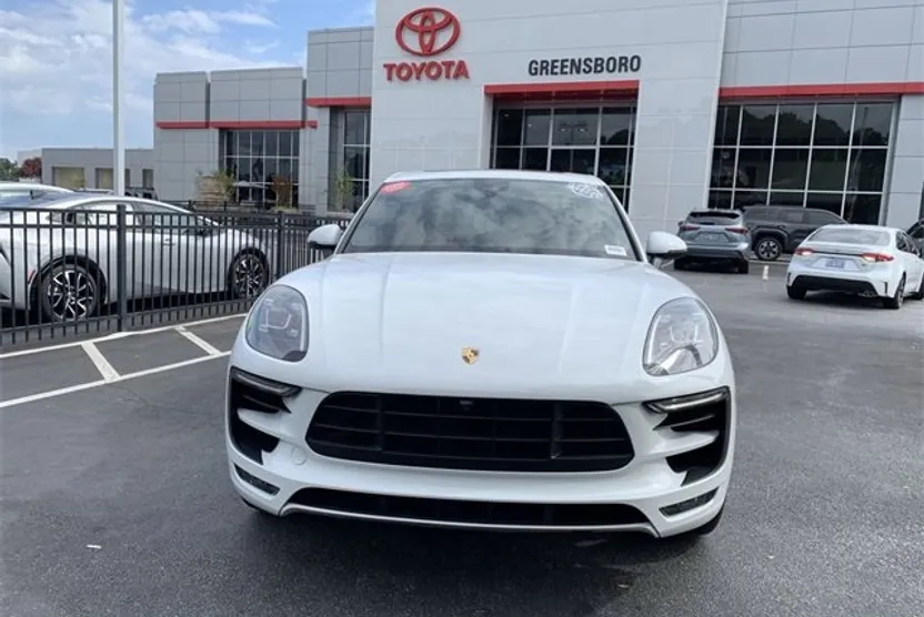 2017 Porsche Macan GTS photo 1