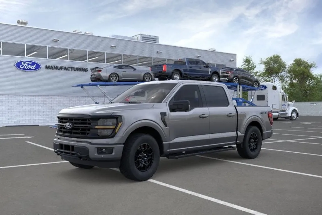 2025 Ford F-150 XLT photo 1