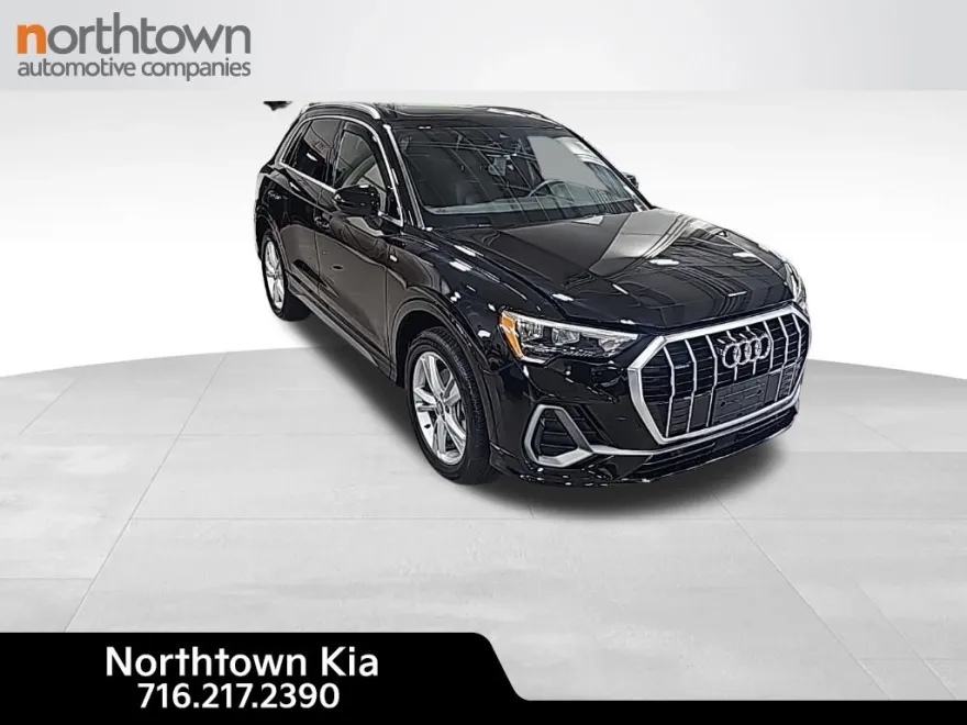 2021 Audi Q3 S line Premium photo 1