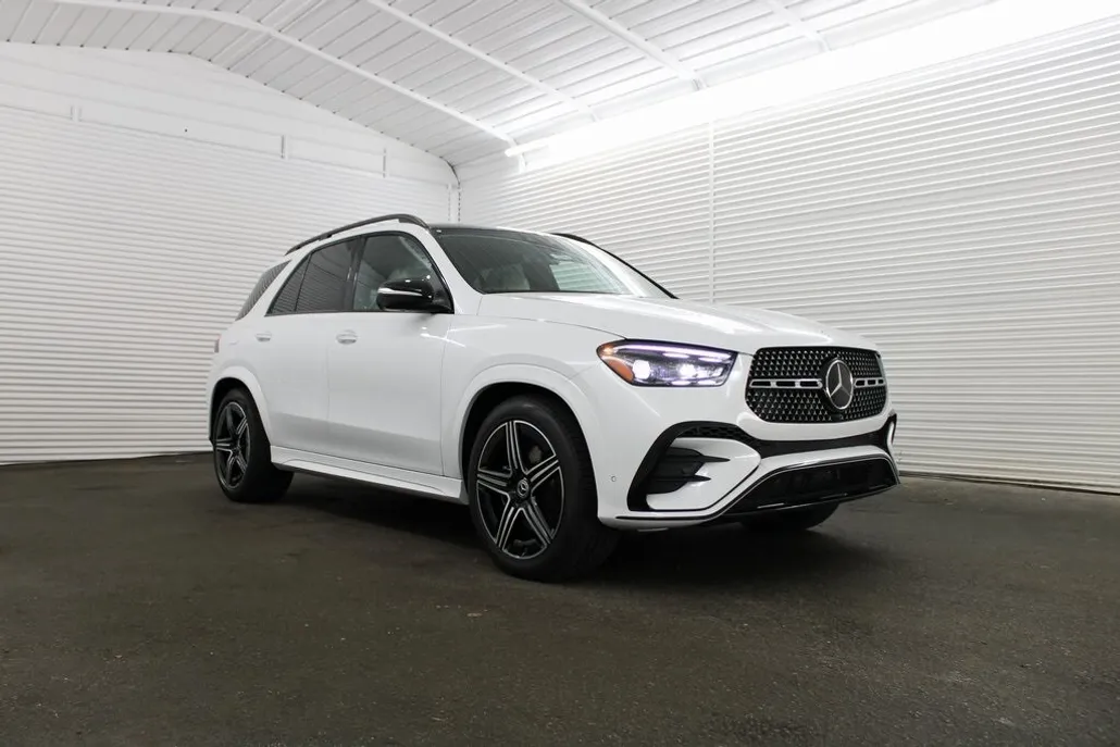2026 Mercedes Benz GLE 580 4MATIC photo 1