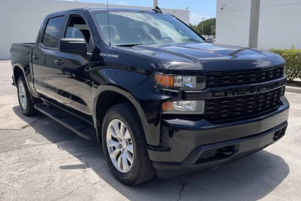 2022 Chevrolet Silverado 1500 Custom photo 1