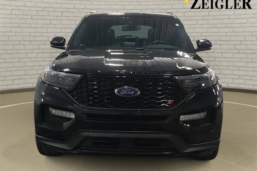 2020 Ford Explorer ST photo 1
