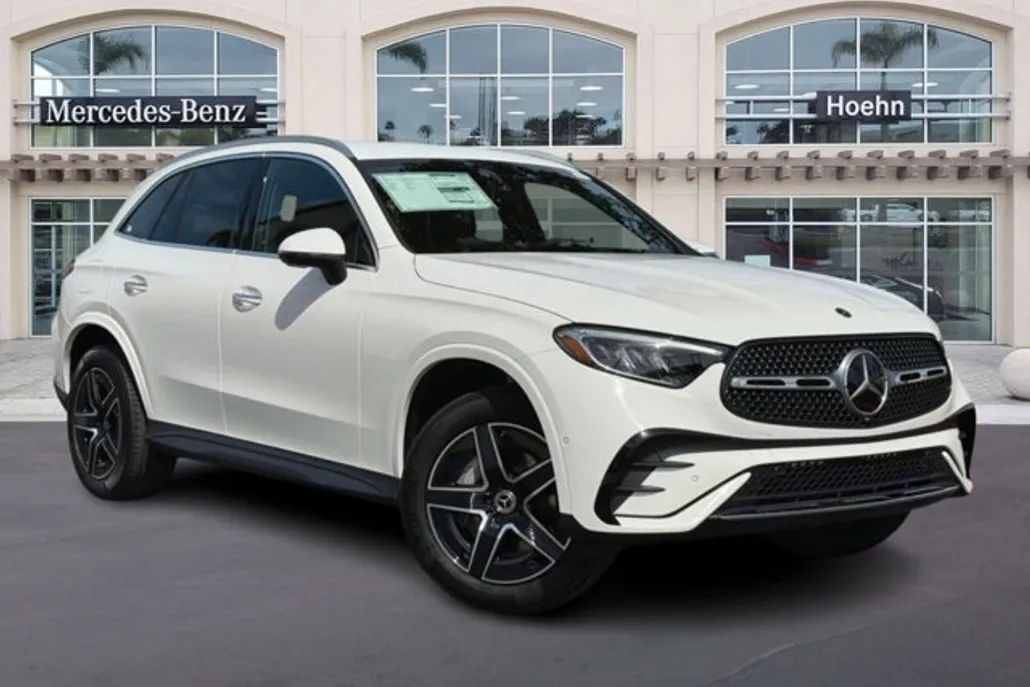 2025 Mercedes Benz GLC 300 photo 1