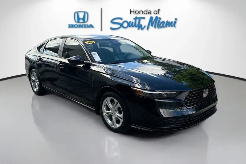 2023 Honda Accord LX photo 1
