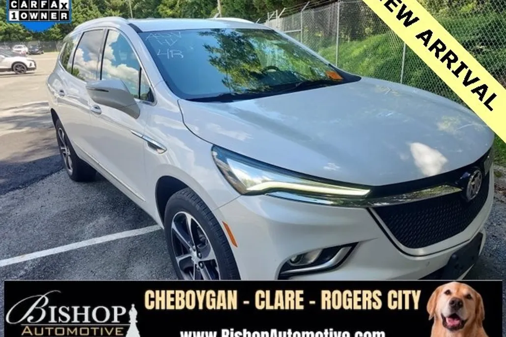 2022 Buick Enclave Essence photo 1