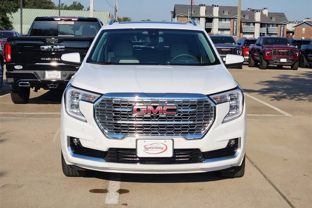 2023 Gmc Terrain Denali photo 1