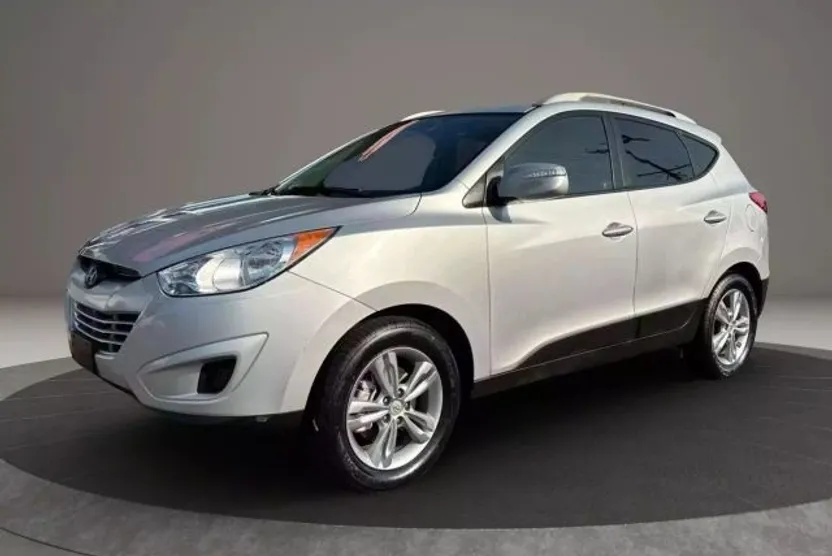 2012 Hyundai Tucson GLS Sport photo 1
