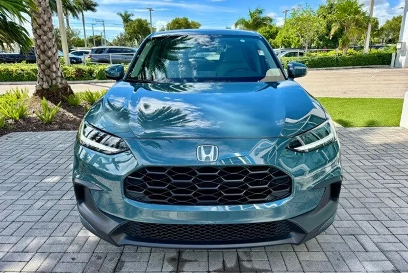 2024 Honda HR-V LX photo 1