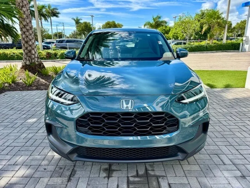 2024 Honda HR-V LX photo 1