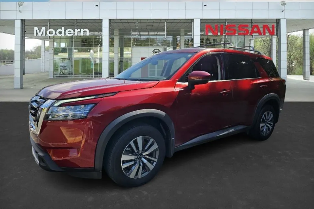 2023 Nissan Pathfinder SL photo 1