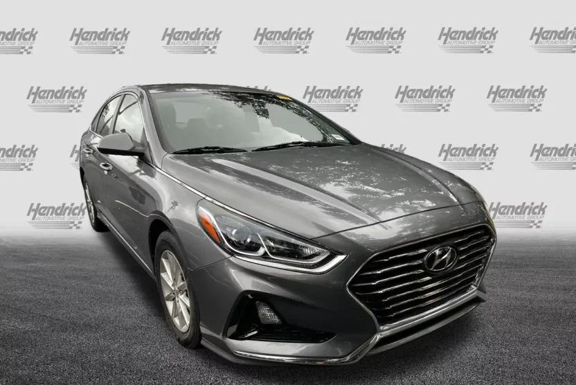 2019 Hyundai Sonata SE photo 1