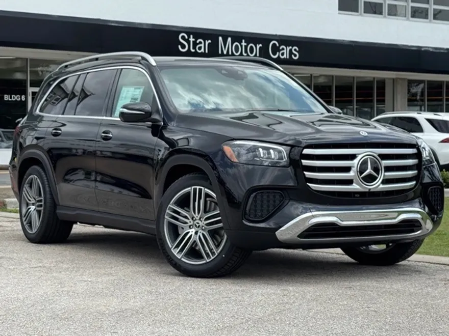 2025 Mercedes Benz GLS 450 4MATIC photo 1