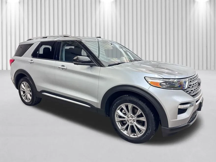 2023 Ford Explorer Limited photo 1