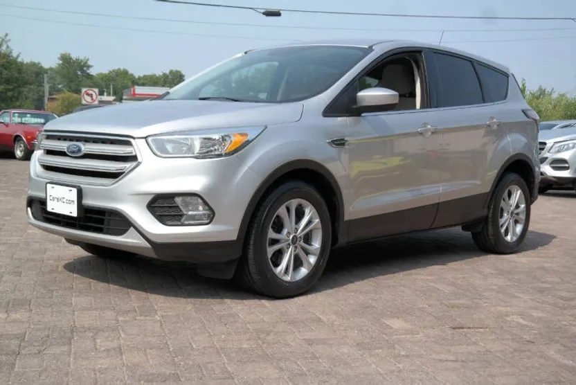 2017 Ford Escape SE photo 1