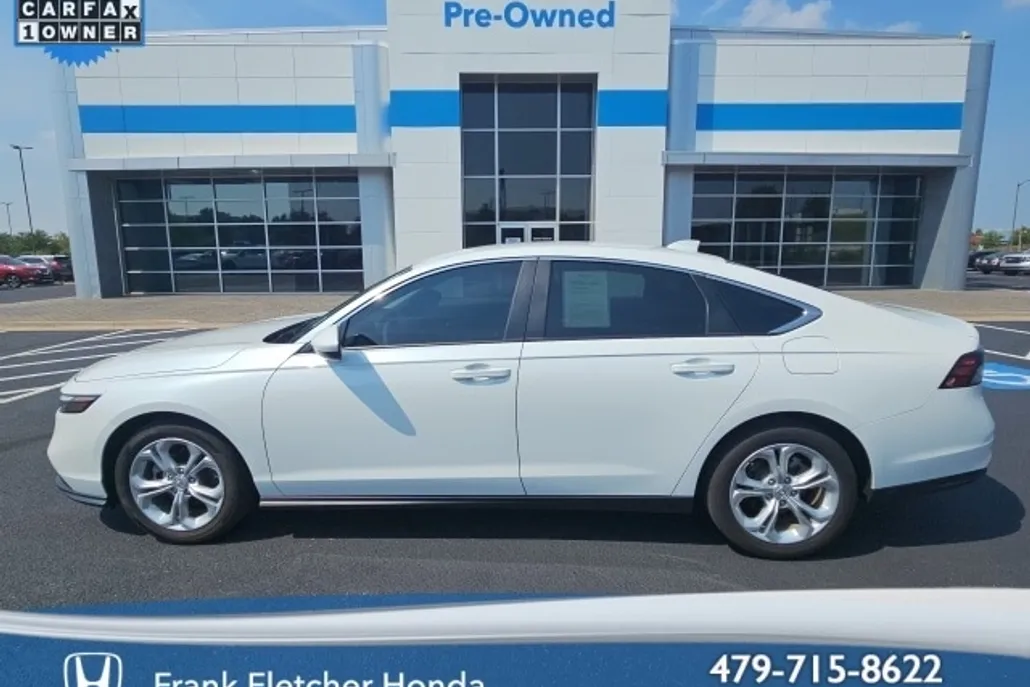 2024 Honda Accord LX photo 1