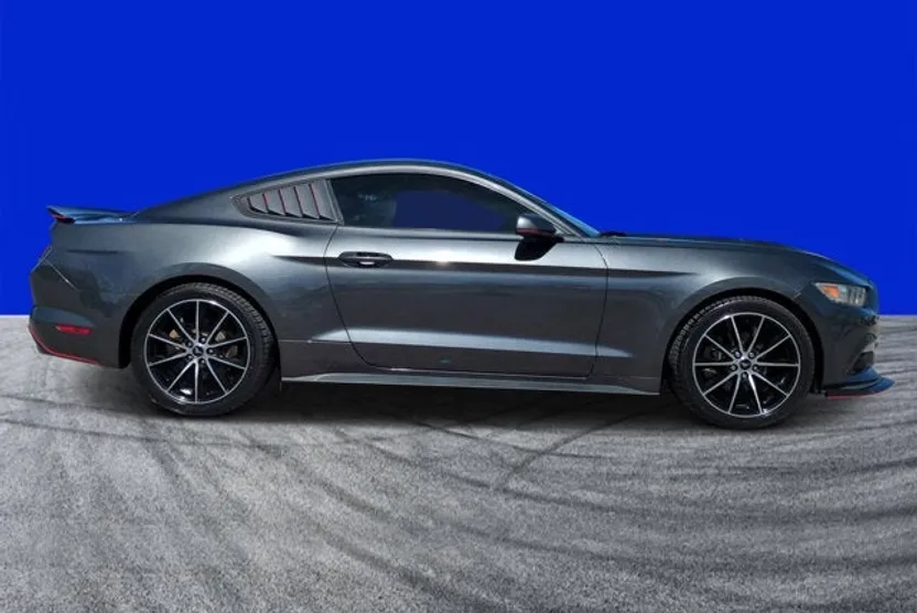 2015 Ford Mustang EcoBoost photo 1