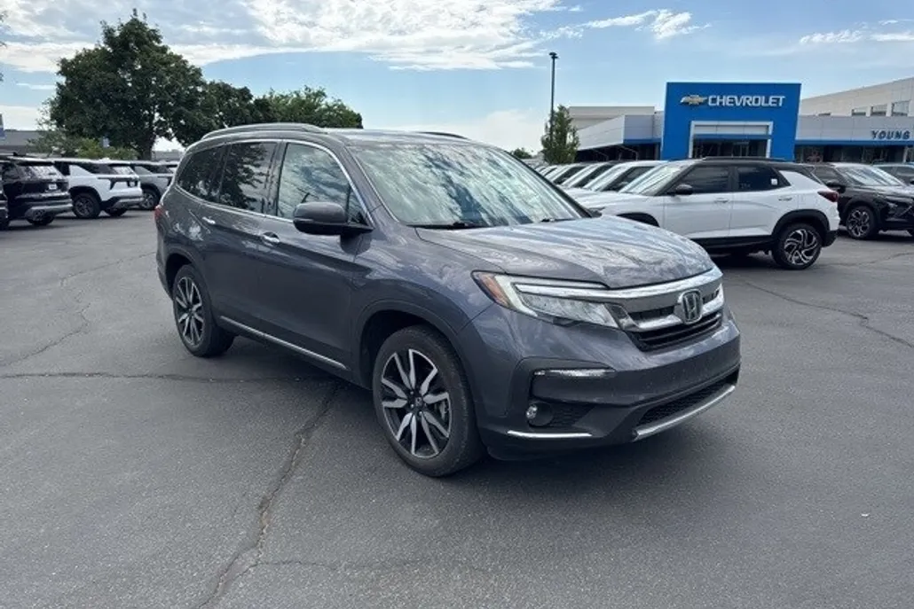 2022 Honda Pilot Touring photo 1