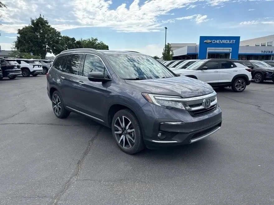 2022 Honda Pilot Touring photo 1
