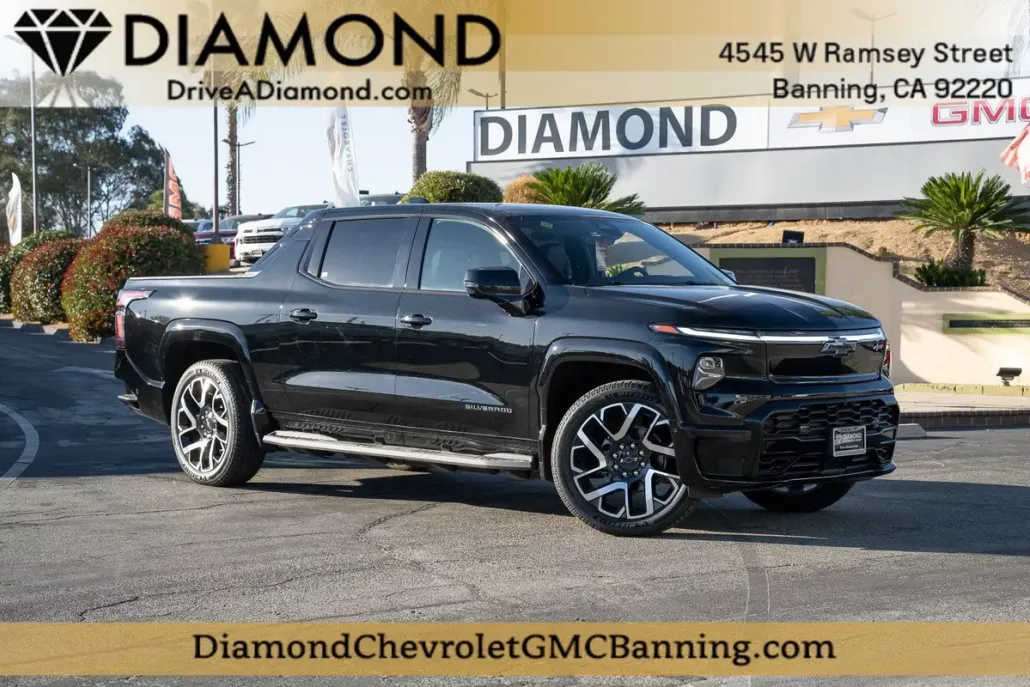 2024 Chevrolet Silverado EV RST photo 1